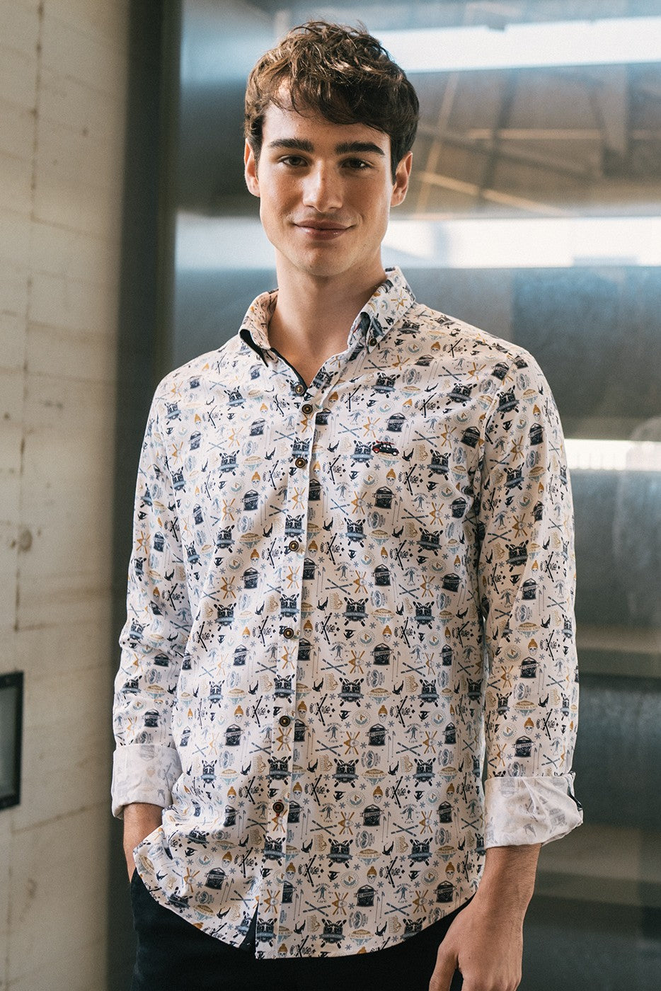 Camisa hombre estampado motivos esquí
