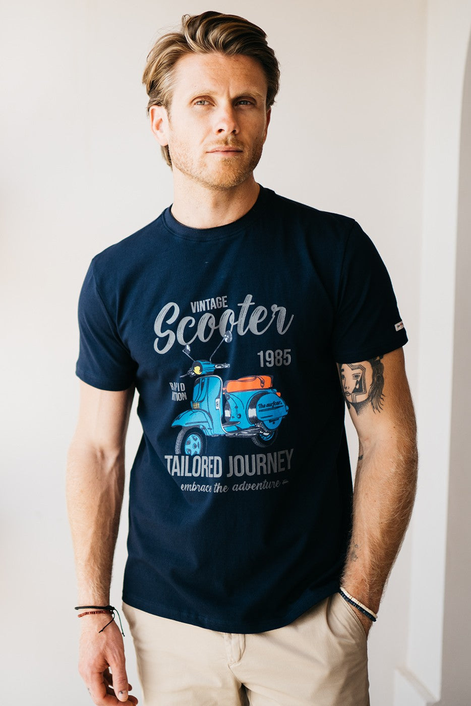 Camiseta manga corta scooter vintage azul marino