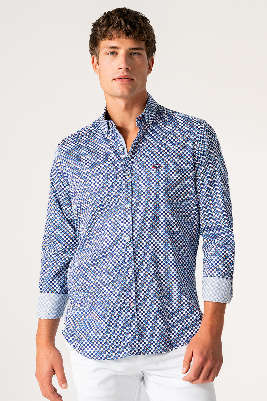 Camisa hombre estampado de pingüinos azules