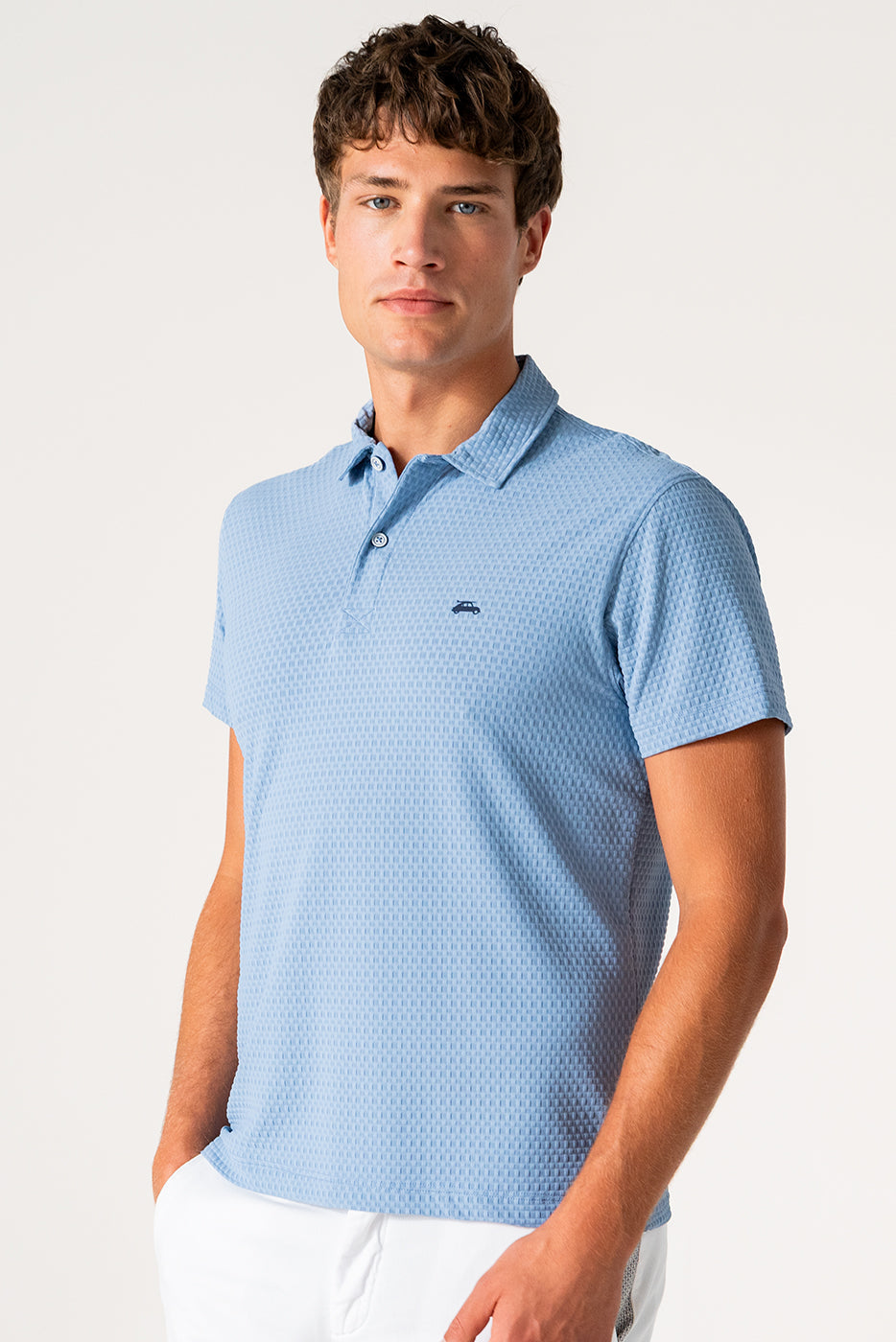 Polo hombre celeste tejido técnico