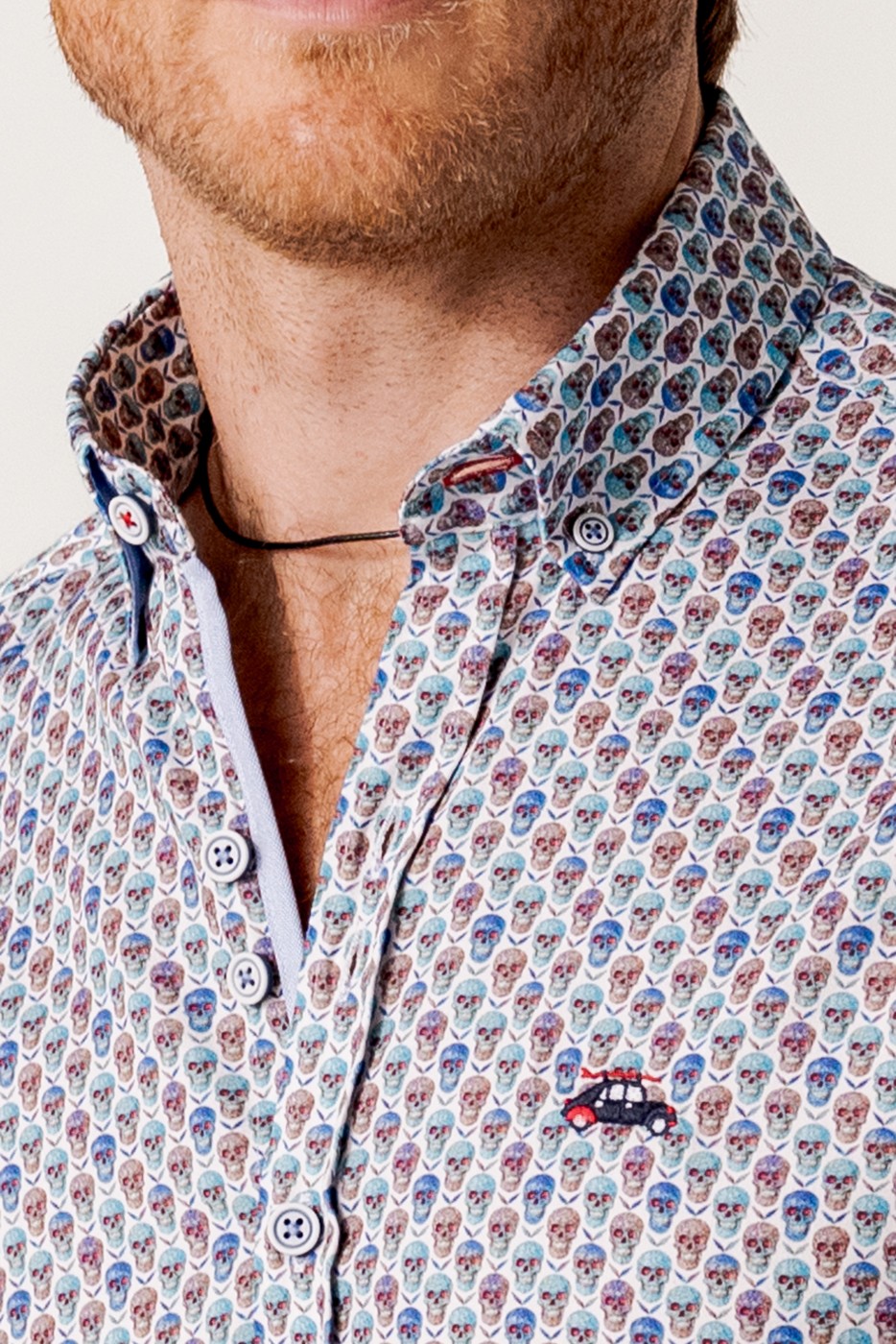 Camisa calaveras multicolor regular fit