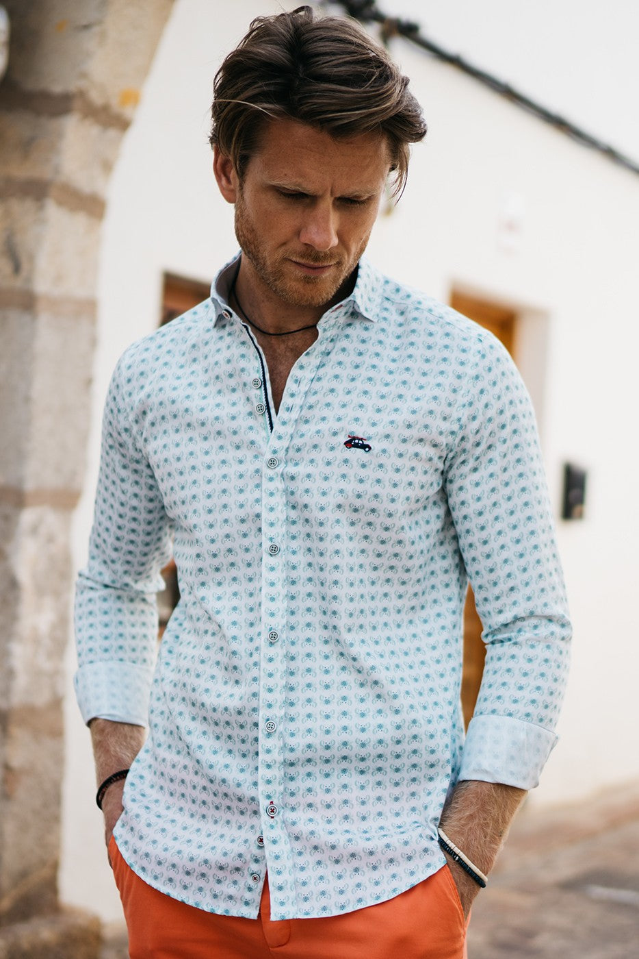 Camisa hombre regular fit estampado cangrejos verdes