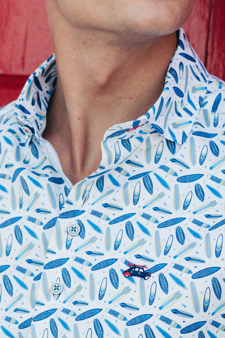 Camisa hombre slim fit estampado tablas surf azules