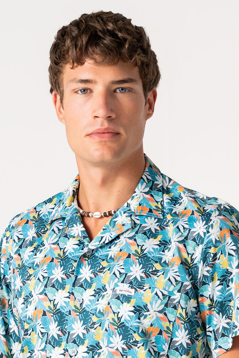 Camisa bowling estampado hojas multicolor 