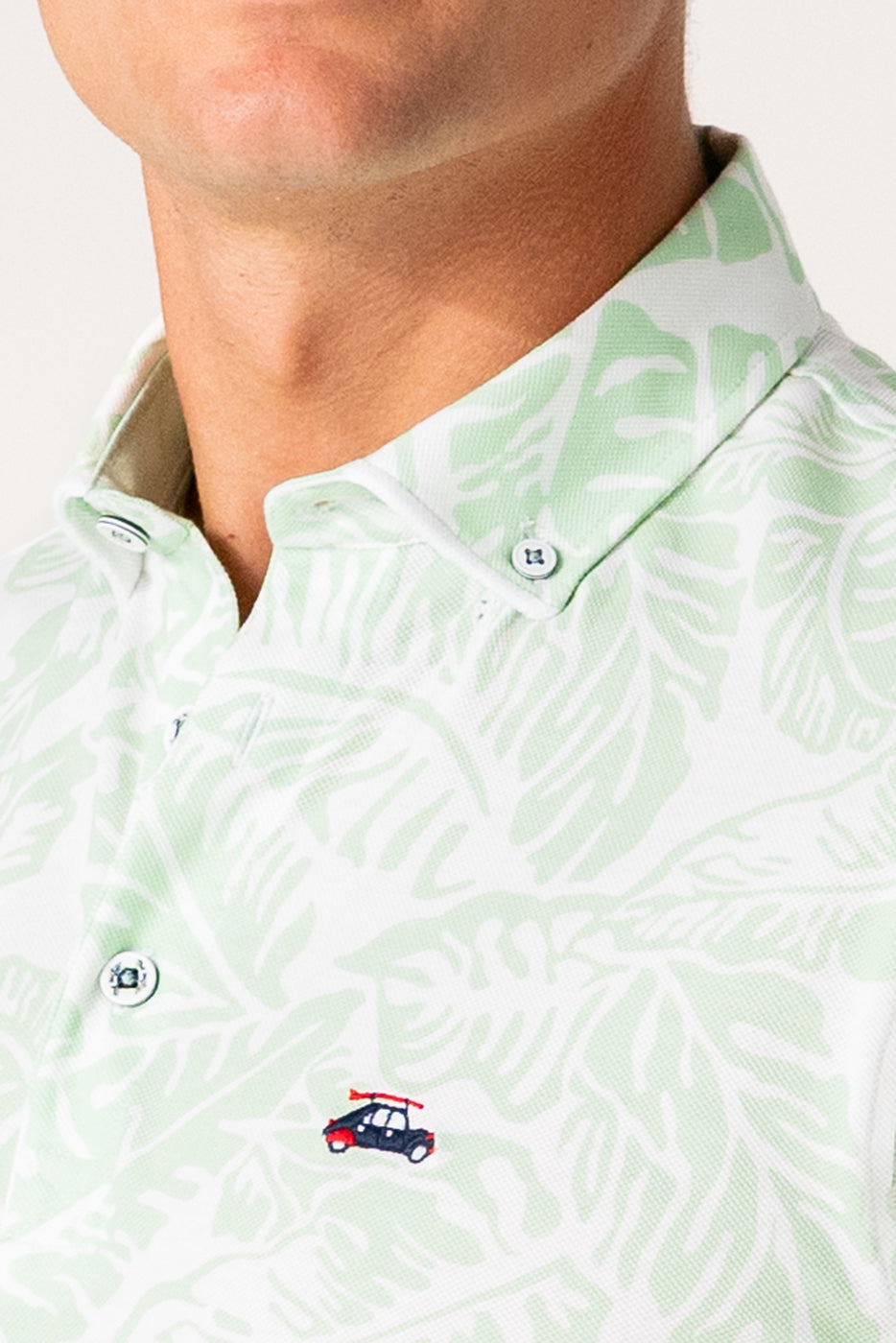 Polo hombre estampado hojas verdes