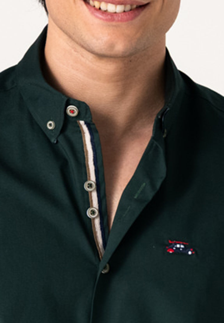 Camisa hombre lisa verde botella botón