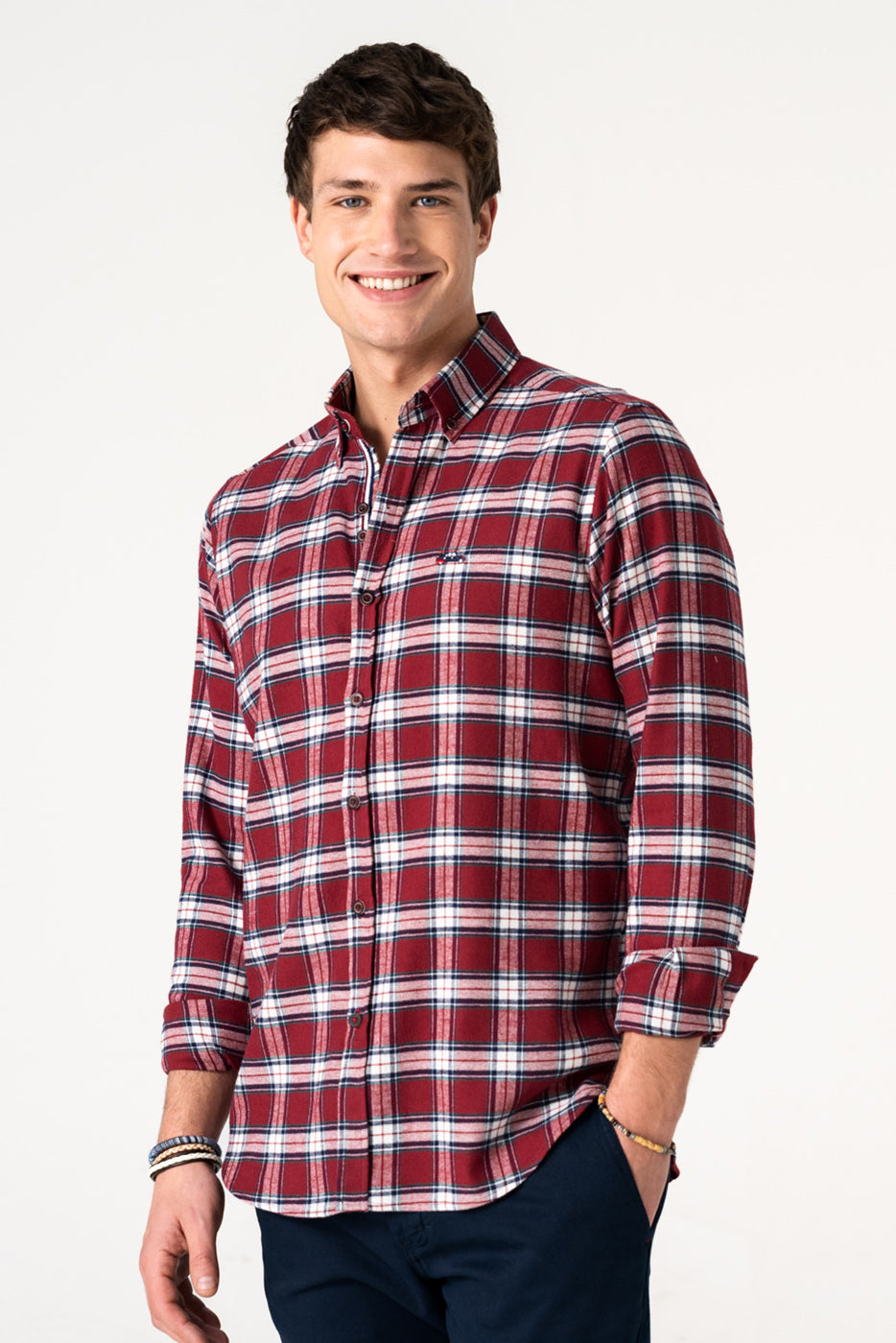 Camisa hombre manga larga cuadros clásicos rojo y blanco